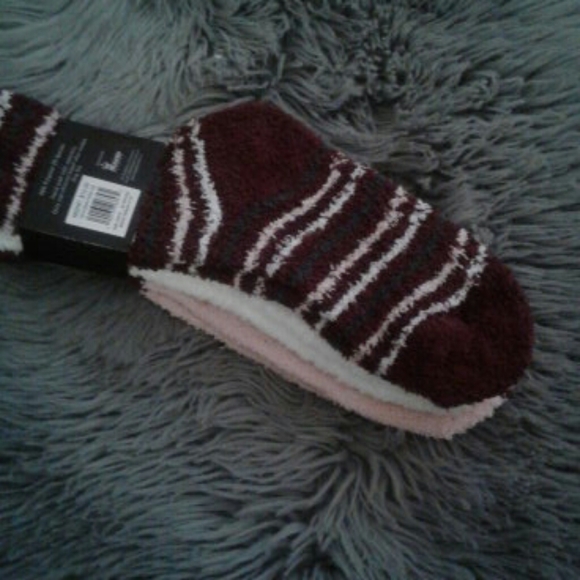 Sam & Olivia | Accessories | Sam Olivia Cozy Socks | Poshmark